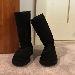 Black furry UGGs
